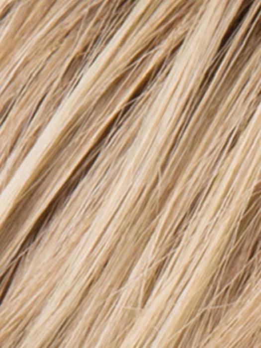 CHAMPAGNE ROOTED 22.25.26 | Light Beige Blonde, Medium Honey Blonde, and Platinum Blonde blend with Dark Roots