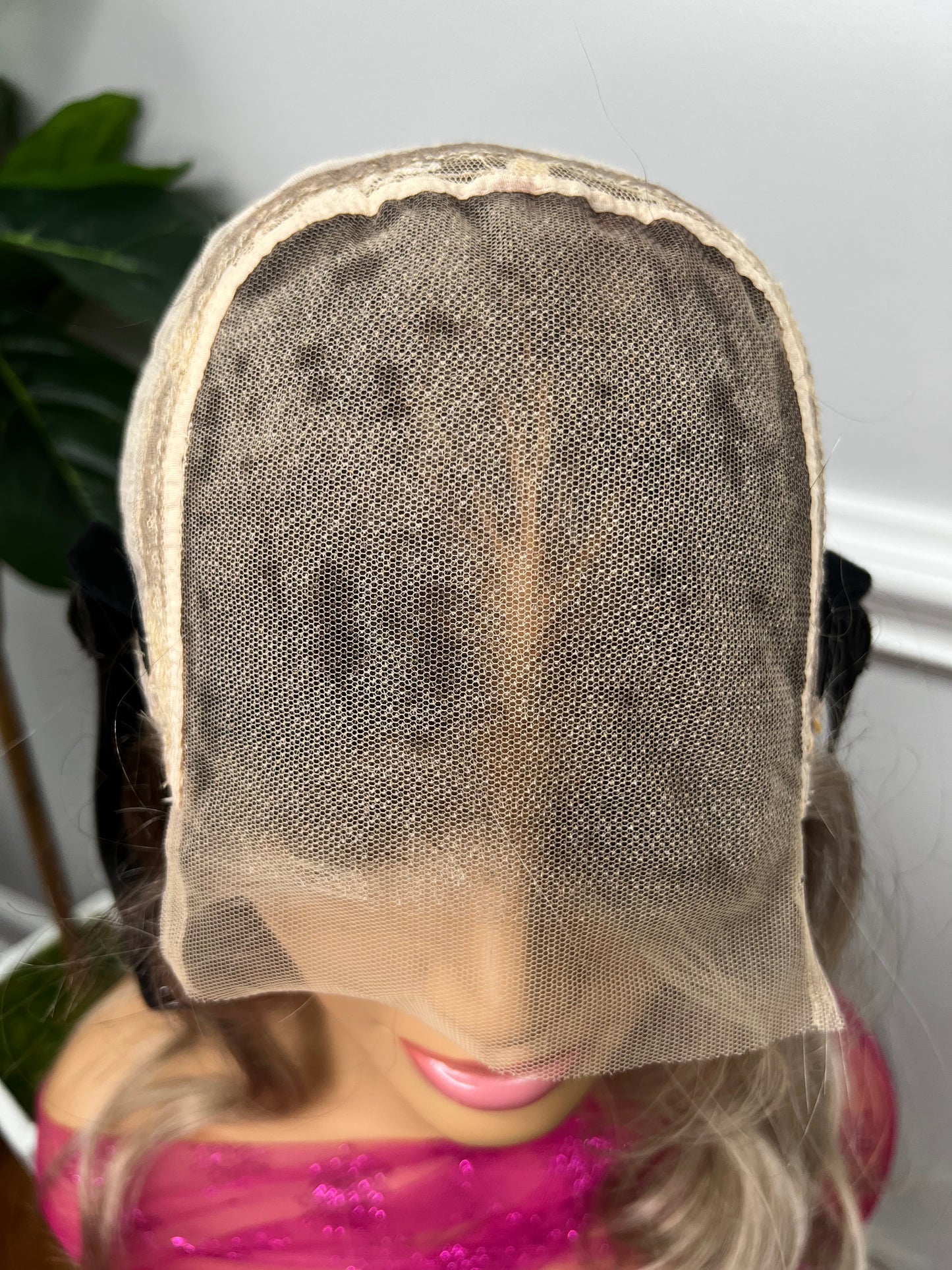 In Vogue International “Leslie” 5x5 Closure Lace Wig