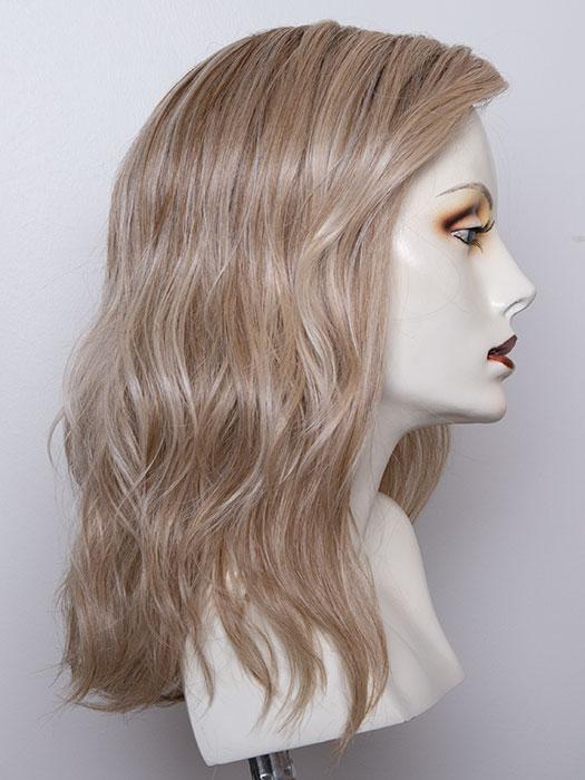 CHAMPAGNE ROOTED 101.20.23 | Light Beige Blonde, Medium Honey Blonde, and Platinum Blonde blend with Dark Roots