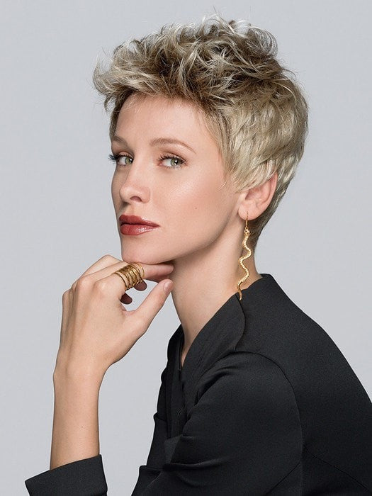 SANDY-BLONDE-ROOTED | Tab by Ellen Wille
