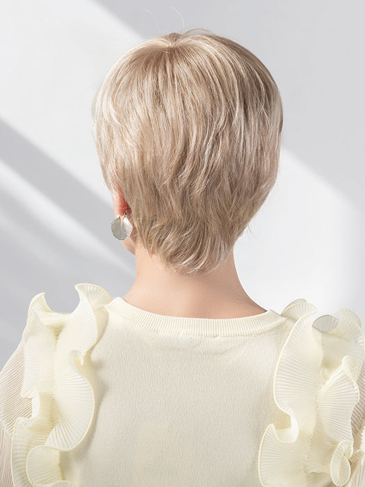 SELECT SOFT by ELLEN WILLE in LIGHT HONEY MIX 26.25.16 | Medium Honey Blonde, Platinum Blonde, and Light Golden Blonde Blend