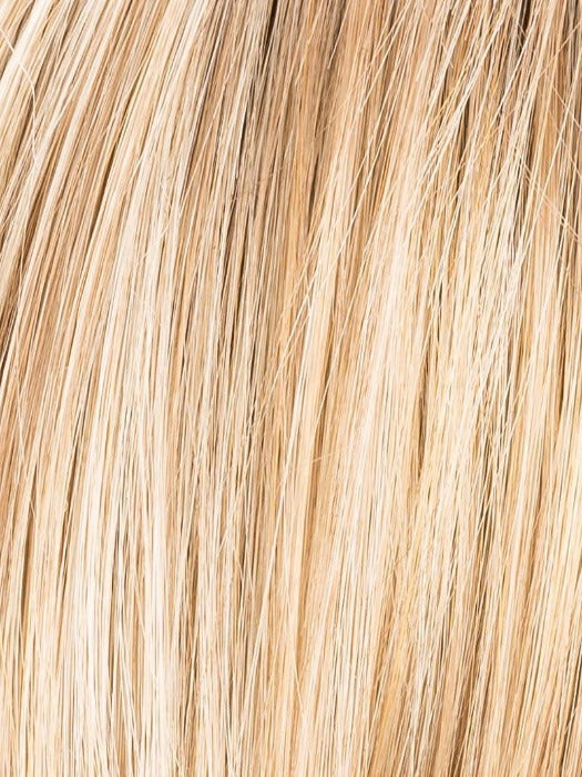CARAMEL ROOTED 26.20.19 | Medium Gold Blonde and Light Gold Blonde Blend with Light Brown Roots
