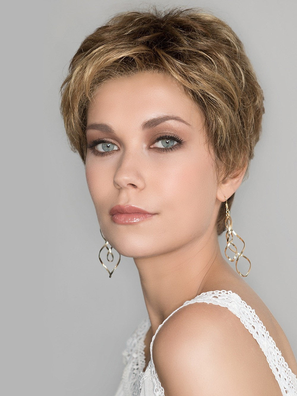 Lace front, monofilament top, 100% hand tied