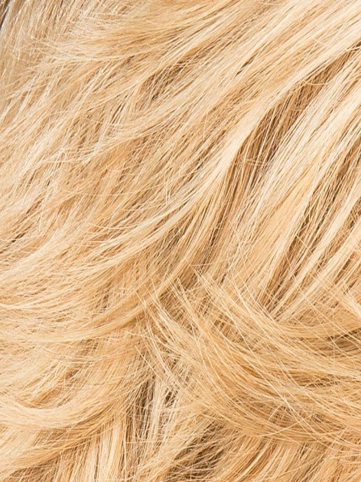 SANDY BLONDE MIX 20.26.16 | Medium Honey Blonde, Light Ash Blonde, and Lightest Reddish Brown blend