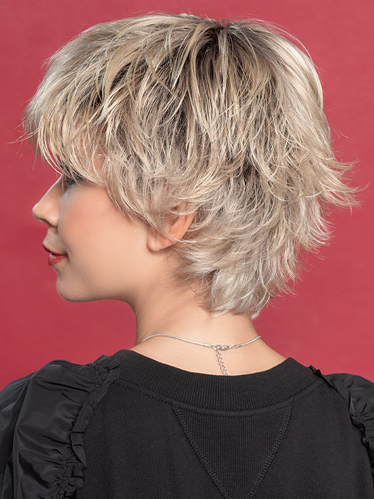 OPEN by ELLEN WILLE in LIGHT CHAMPAGNE ROOTED 23.26.25 | Light Beige Blonde, Medium Honey Blonde, and Platinum Blonde blend with Dark Roots